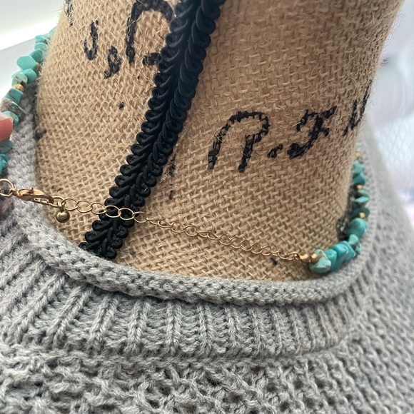 turquoise inspired necklace with gold accent - Picture 3 of 3